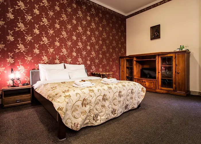 Abella & By Artery 3*