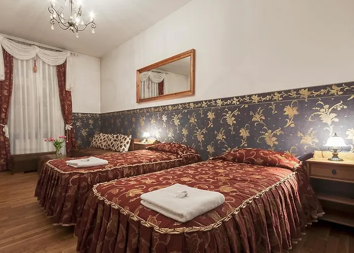 Apart-hotel Abella & By Artery