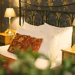 Abella & By Artery Apart Otel