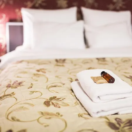 Aparthotel Abella & By Artery