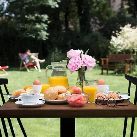 Aparthotel Abella & By Artery 3*