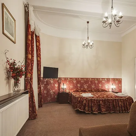 Abella & By Artery Krakow