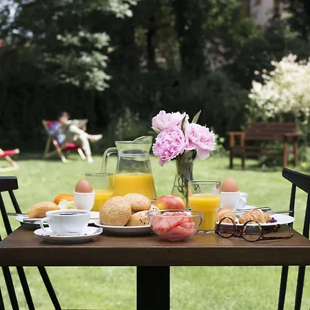 Aparthotel Abella & By Artery