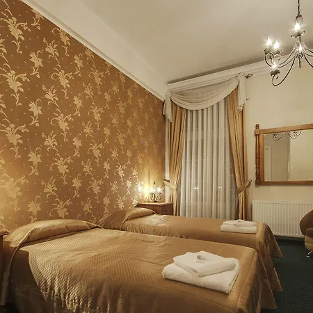 Abella & By Artery Aparthotel 3*