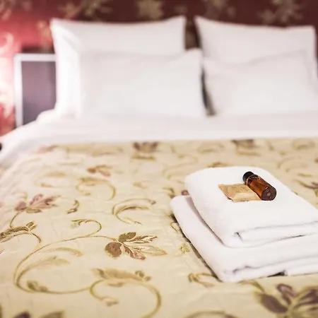 Aparthotel Abella & By Artery
