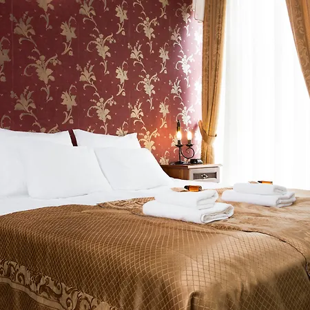 Abella & By Artery Aparthotel