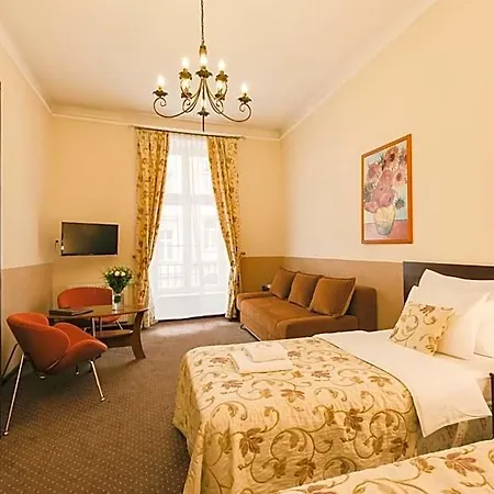 Abella & By Artery Aparthotel 4*