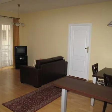 Abella & By Artery Kraków