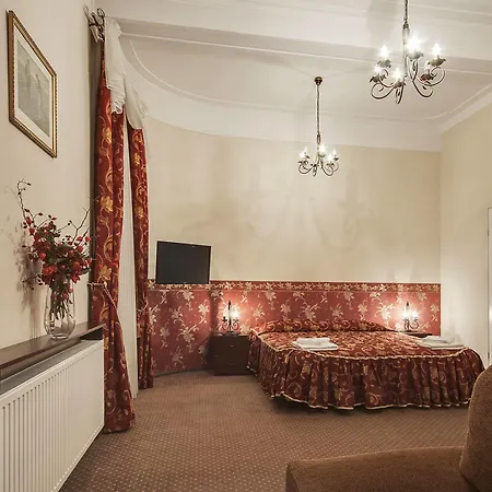 Abella & By Artery Aparthotel Cracovia