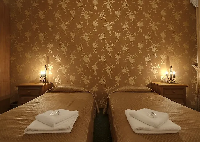 Abella & By Artery كراكوفيا