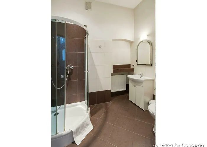 Abella & By Artery 3*